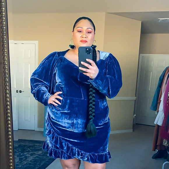 Reformation Dresses & Skirts - Reformation blue Velvet dress